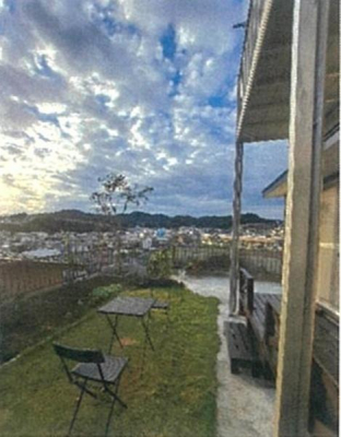 �Z�˂���̒��]�ʐ^�@-