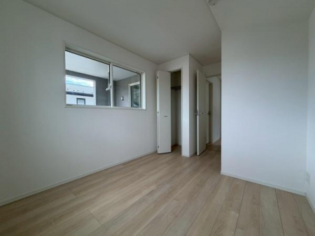 �m���@-
