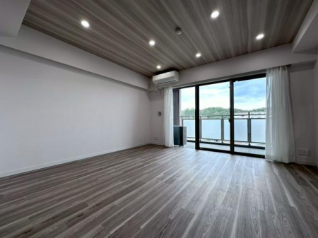 ���r���O�@-